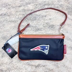 Dooney & Bourke New England Patriots Limited Edition Slim Wristlet
